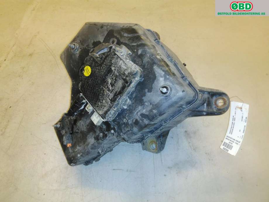 AdBlue tank til Nissan Navara 2016-->> (D23) (D23) (NISSAN|204115JU1A|204115JU2A|)