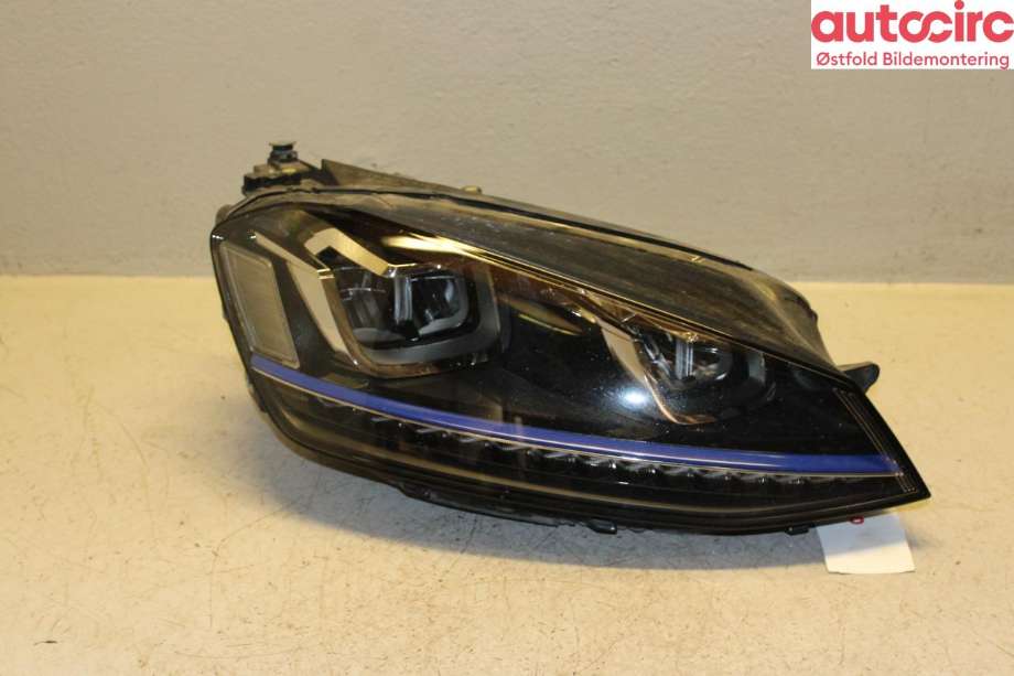 Frontlykt høyre halogen til VW e-Golf 2014-2017 (Fase 1) (VOLKSWAGEN|5GE 941 774|)