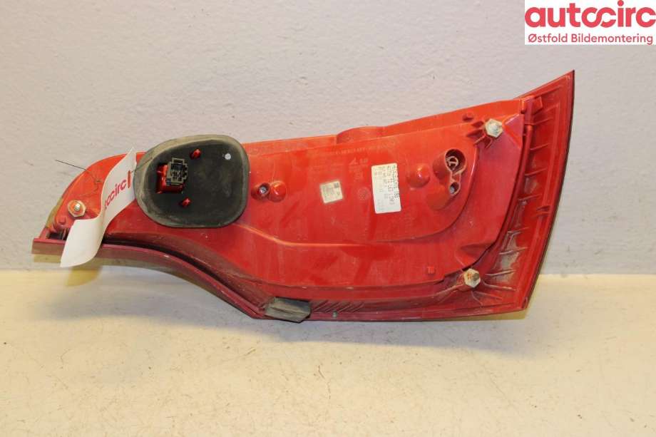 Baklykt høyre til Audi Q7 2010-2015 (Type I, Fase 2)  (AUDI|4L0 945 094 F|)