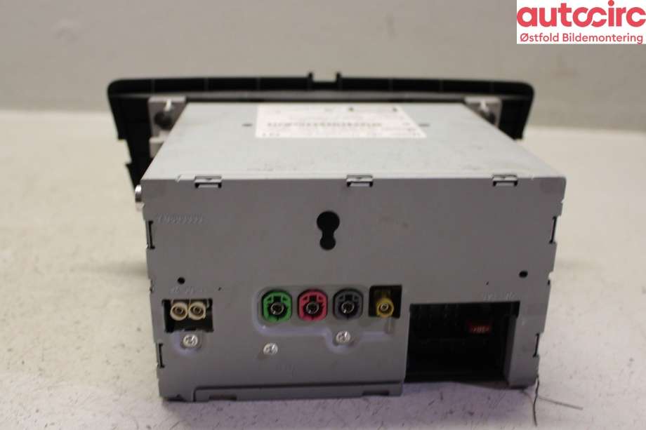 Bilstereo navigasjon til Mercedes ML 2011-2015 (Fase 1) (W166) (W166) (MERCEDES|A1669002611|)