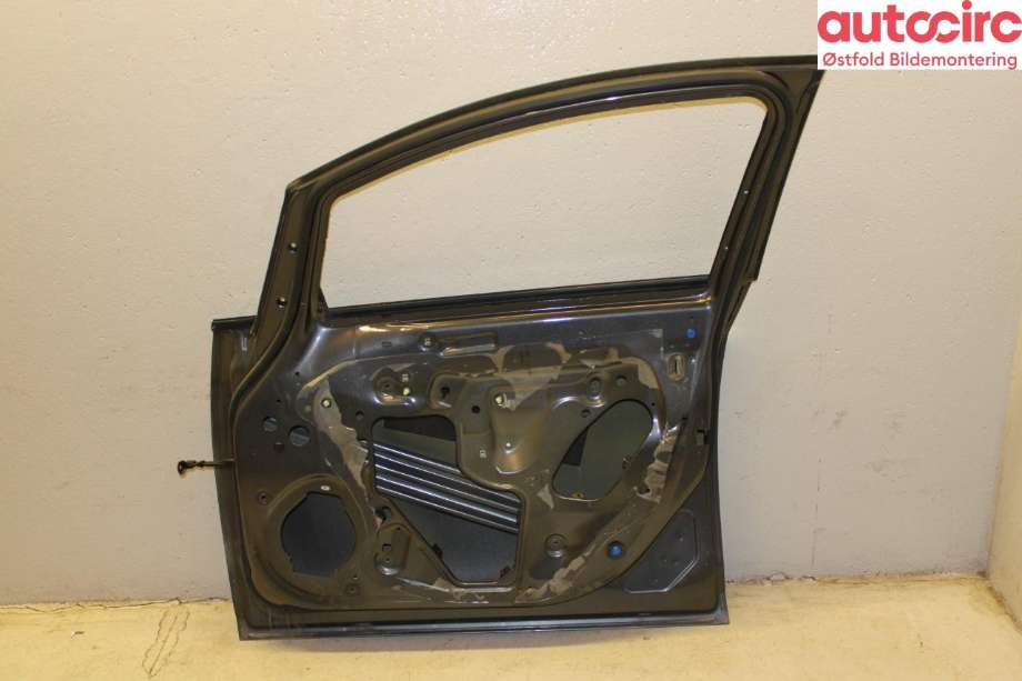 Dør høyre foran til Opel Astra J 2010-2015  (OPEL|13285607|13330766|)