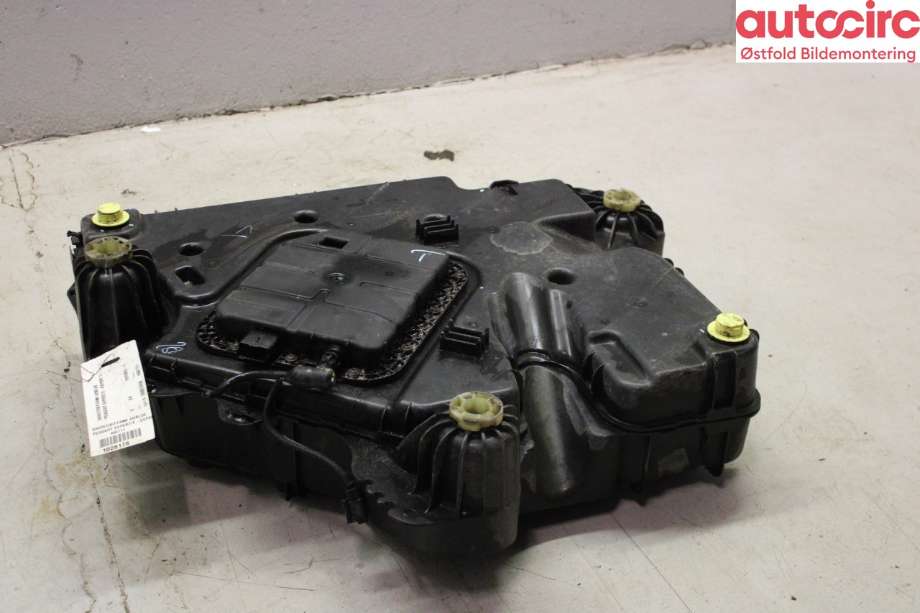 AdBlue tank til Peugeot Expert, 2016-->> (Type III) (PEUGEOT|98 187 481 80)