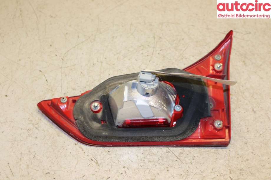 Baklykt venstre indre til Toyota Auris 2015-2019 (Type II, Fase 2)  (TOYOTA|8159102490|)