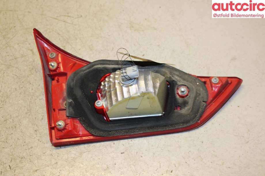 Baklykt høyre indre til Toyota Auris 2015-2019 (Type II, Fase 2)  (TOYOTA|8158102500|)