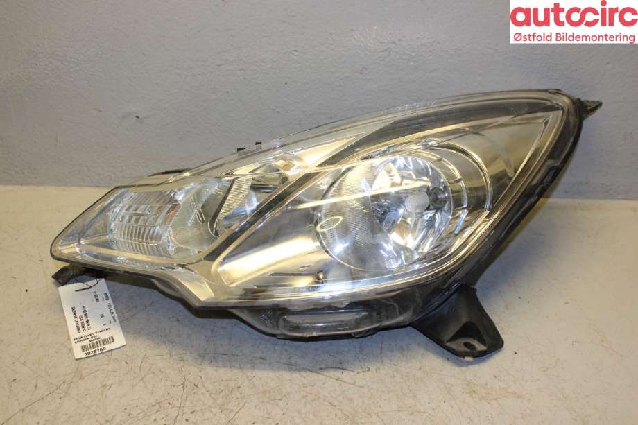Frontlykt venstre halogen til Citroën DS3, 2010-2019  (CITROEN|6208 Y0)