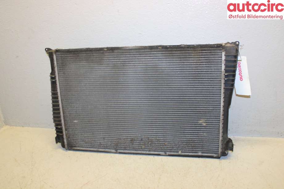 Radiator (automat gir) til BMW X3 2010-2017 (F25) (F25) (BMW|17 11 8 623 369|)