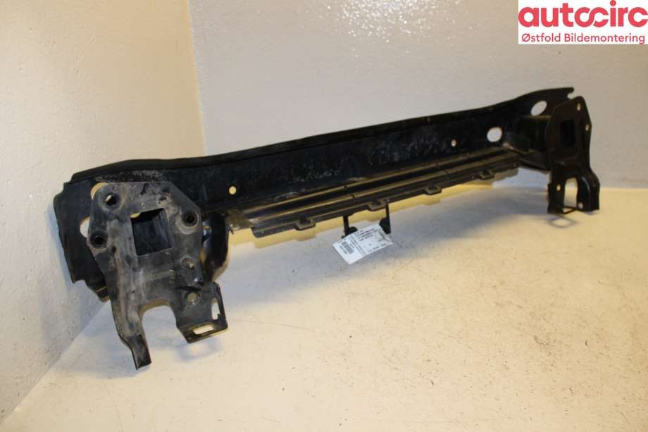 Støtfangerforsterkning foran til VW Transporter / Caravelle 2015-2019 (T6) (T6) (VOLKSWAGEN|7E0 807 109 K|)