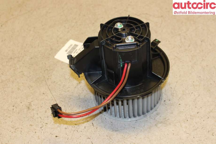 Varmeapparat motor til Mercedes C-Klasse 2011-2014 (Fase 2) (W204) (W204) (MERCEDES|A 212 820 07 08|)