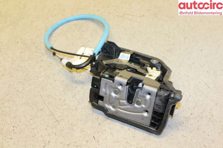 Låsekasse høyre til BMW X5, 2013-2018 (F15) (F15) (BMW|51 22 7 281 944)
