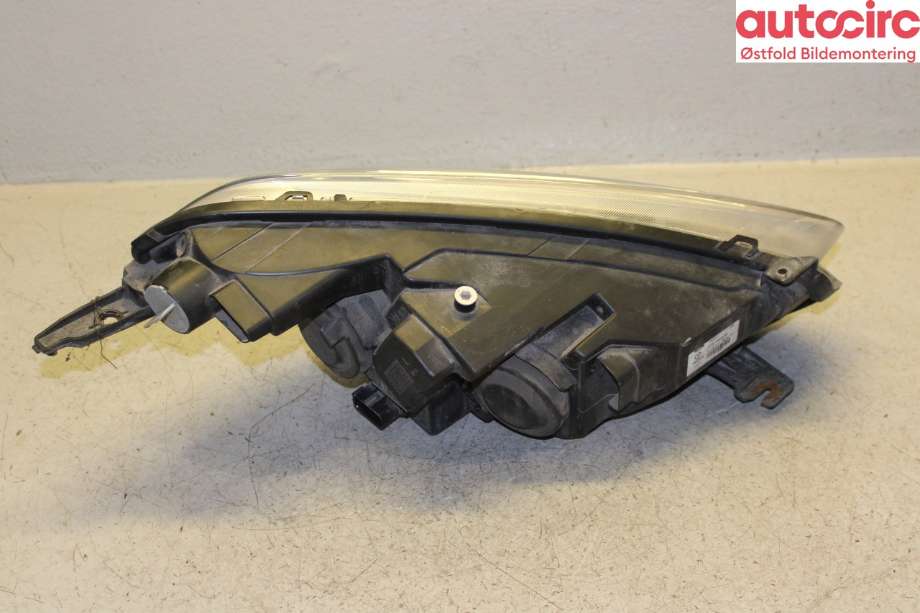 Frontlykt venstre halogen til Ford Transit Courier 2014-2018 (Type I, Fase 1) (FORD|2269022|)