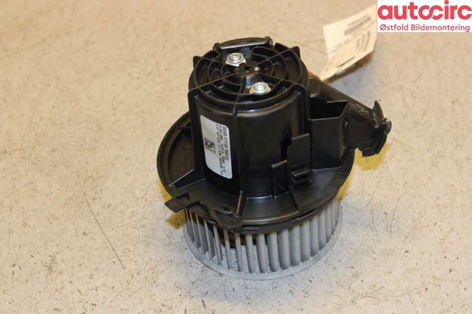 Varmeapparat motor til Mercedes C-Klasse 2011-2014 (Fase 2) (W204) (W204) (MERCEDES|A 212 820 07 08|)