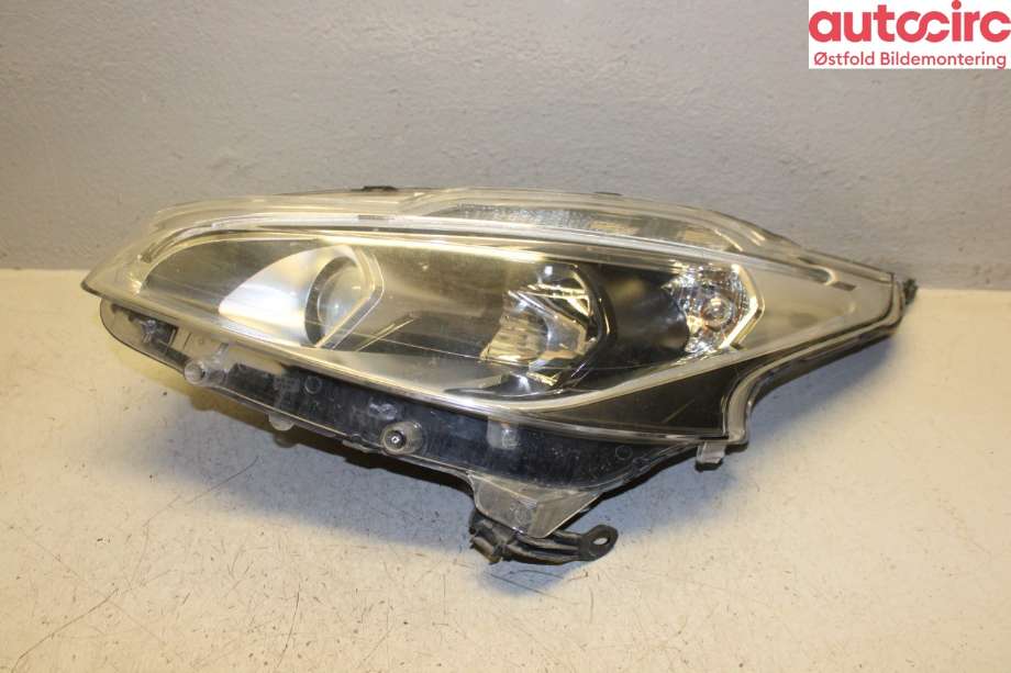 Frontlykt venstre halogen til Peugeot 208, 2012-2019 (Type I)  (PEUGEOT|98 108 057 80)
