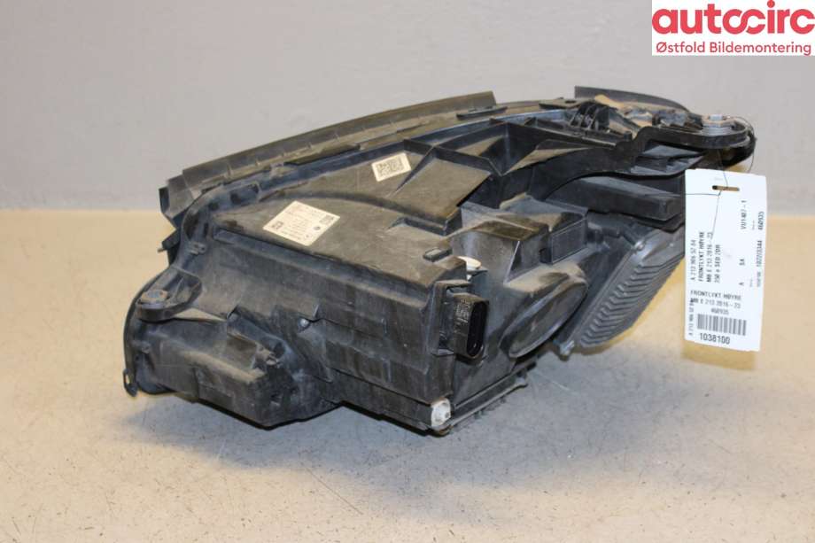Frontlykt høyre halogen til Mercedes E-Klasse 2016-2023 (W213) (W213) (MERCEDES|A 213 906 52 04|)