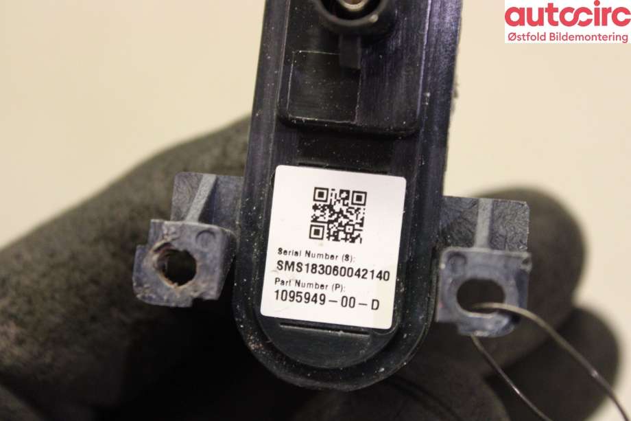 Kamera til Tesla Model 3 2018-2023 (Fase 1)  (TESLA|1095949-00-D|)