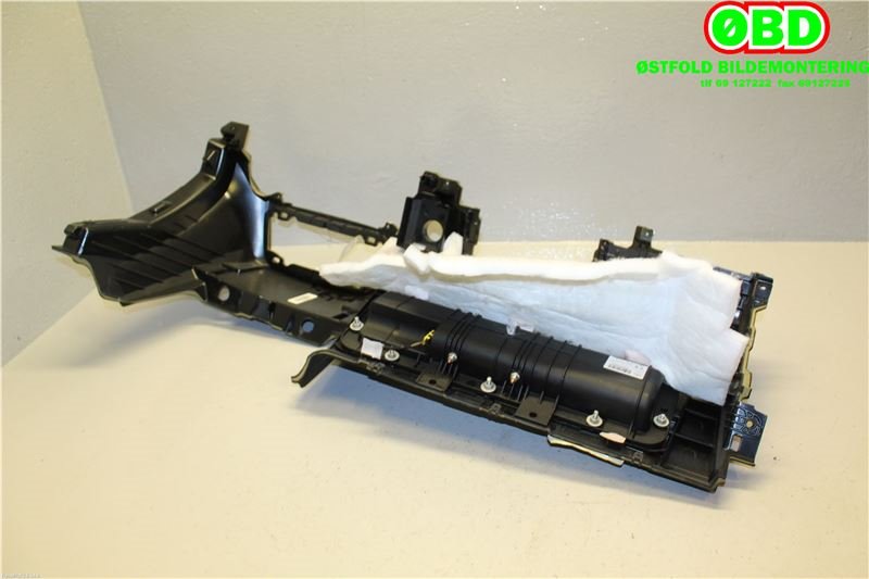Airbag kne til Mercedes ML 2011-2015 (Fase 1) (W166) (W166) (MERCEDES|A 166 860 01 02|)