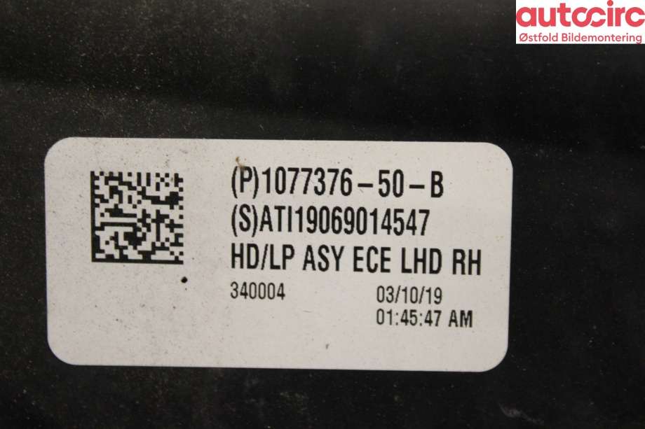 Frontlykt høyre halogen til Tesla Model 3 2018-2023 (Fase 1)  (TESLA|1077376-40-B|)