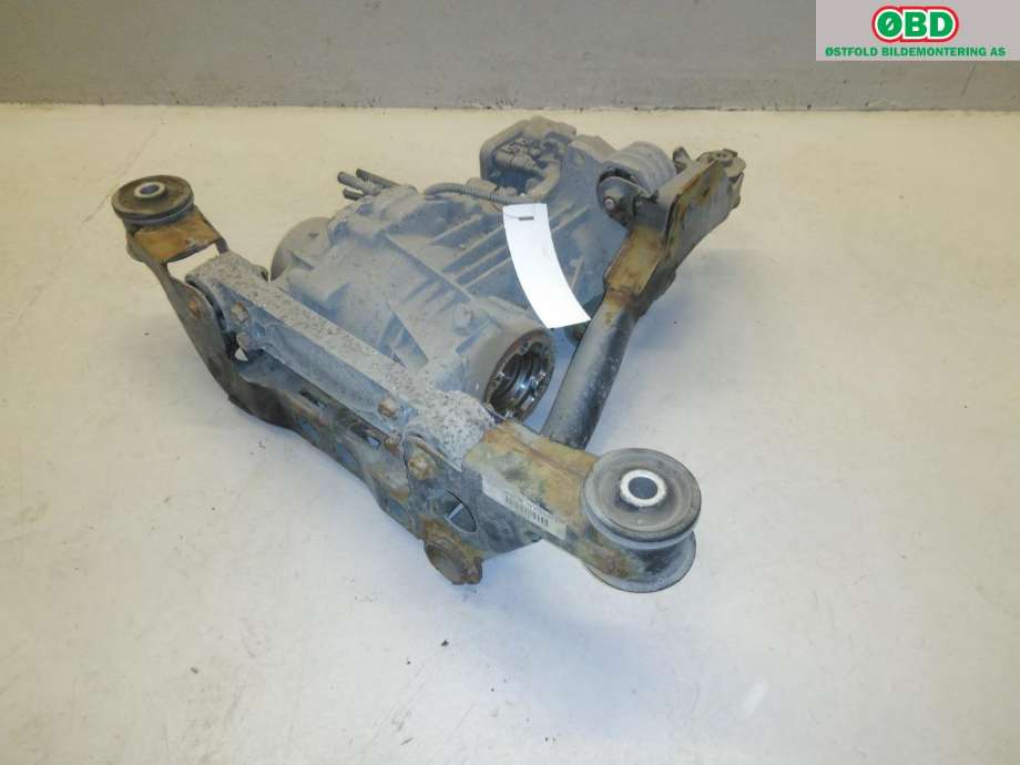 Kardang klokke bak til VW Transporter / Caravelle 2009-2015 (Fase 2) (T5) (T5) (VOLKSWAGEN|09N 525 010 C|)