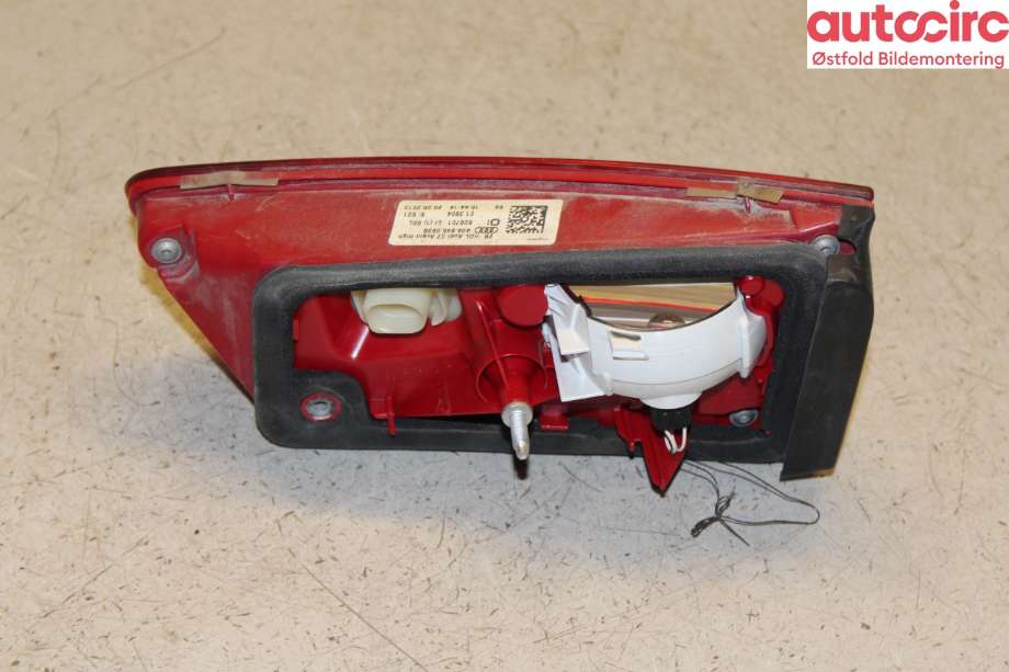 Baklykt venstre indre til Audi A6, Allroad 2012-2014 (Type III, Fase 1) (C7) (C7) (AUDI|4G9 945 093 B|)