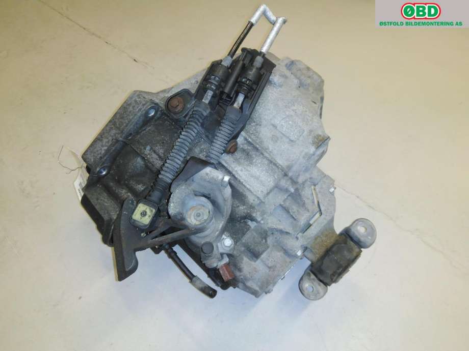 Girkasse manuell 6-trinn til VW Transporter / Caravelle 2009-2015 (Fase 2) (T5) (T5) (VOLKSWAGEN|0A5 300 012 L|)