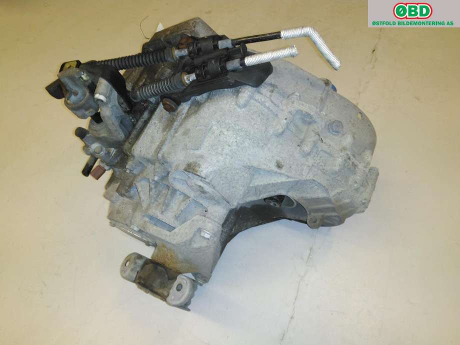 Girkasse manuell 6-trinn til VW Transporter / Caravelle 2009-2015 (Fase 2) (T5) (T5) (VOLKSWAGEN|0A5 300 012 L|)