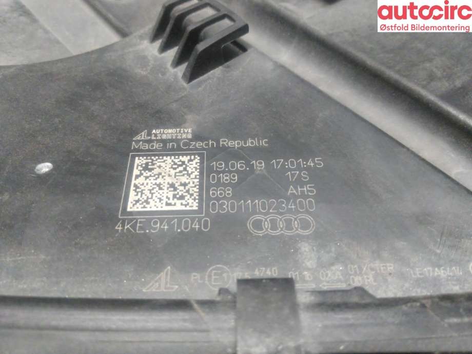 Frontlykt høyre halogen til Audi e-tron 2018-->>  (AUDI|4KE 941 782|)