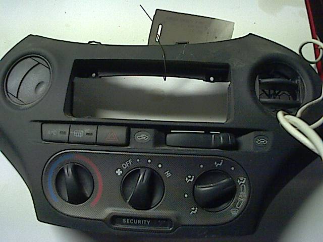 Varmeapparat betjening til Toyota Yaris 2003-2005 (Type I, Fase 2) (TOYOTA YARIS|554050D130B0|)