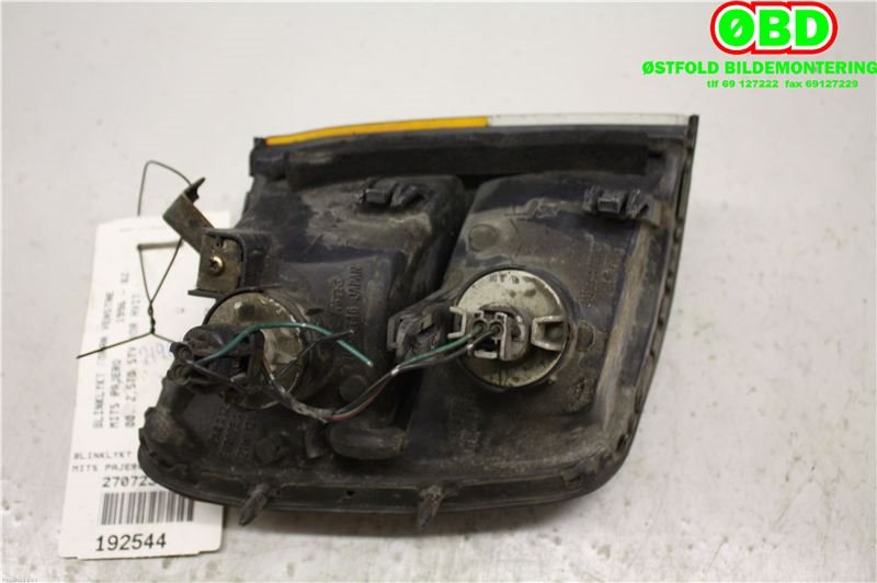Blinklykt venstre til Mitsubishi Pajero 2000-2006 (Type III) (MR414923|)