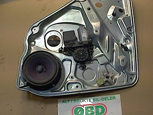 Ruteheis til VW Passat 1997-2000 (B5,3B) (B5,3B) (vw passat|3B5 839 461 A|)