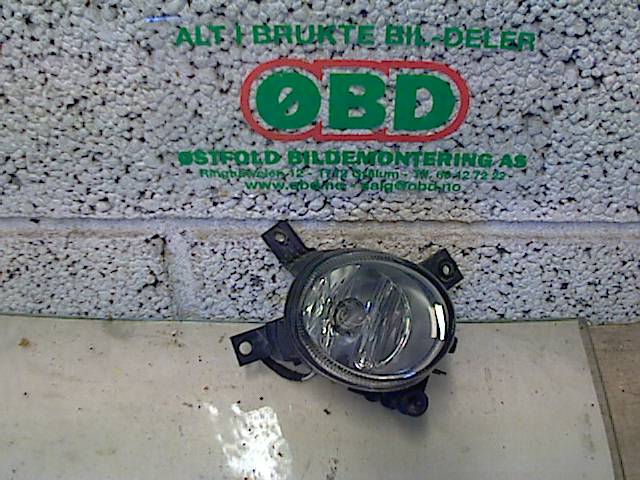 Tåkelykt høyre foran til Audi A4 2004-2008 (Type III) (B7) (B7) (AUDI A4|8E0 941 700 C|8E0 941 700 E|)