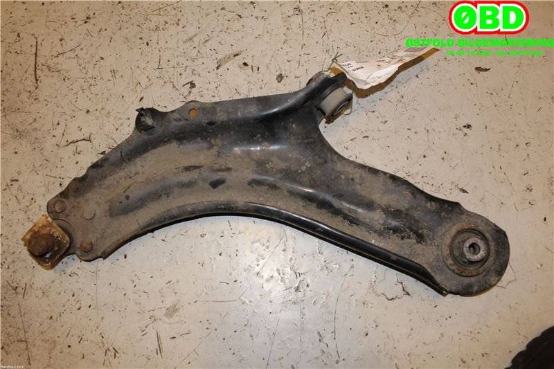 Bærebru venstre foran nedre til Renault Kangoo 2008-2021 (Type II)  (RENAULT KANGOO II 1,6 16V|8200586561|)