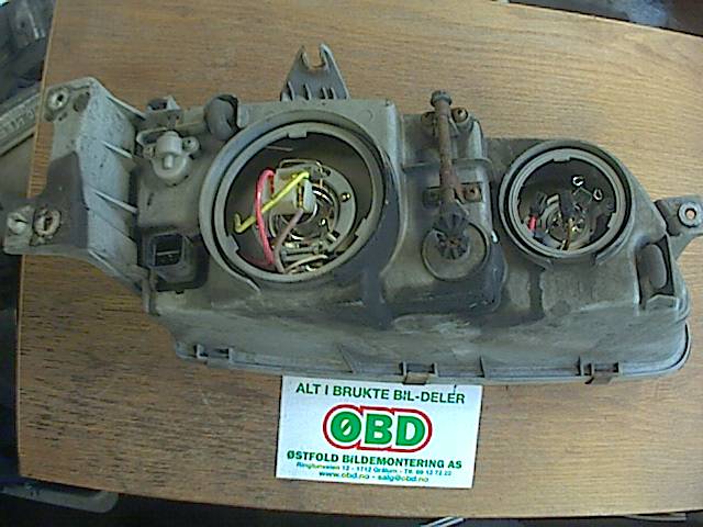 Frontlykt venstre halogen til Hyundai H-1 1998-2005 (Type I, Fase 1)  (HYUNDAI H1 SVX|921014A000|)