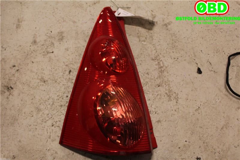 Baklykt venstre til Peugeot 107 2006-2014 (PEUGEOT PEUGEOT 107|6350 X6|)