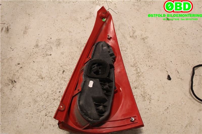 Baklykt venstre til Peugeot 107 2006-2014 (PEUGEOT PEUGEOT 107|6350 X6|)