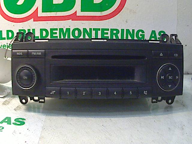 Bilstereo til Mercedes Vito/Viano 2004-2010 (Fase 1) (W639) (W639) (MERCEDES-BENZ VITO 115|A 203 820 22 86|A 639 820 01 86|)