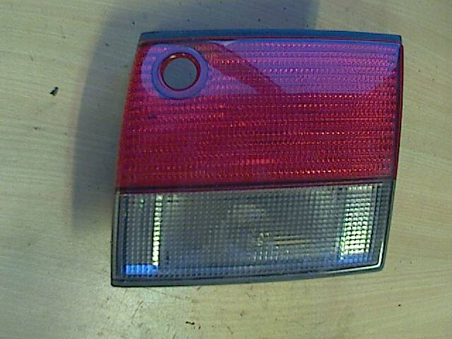 Baklykt høyre indre til Saab 9-3, 1998-2002 (Type I) (SAAB 9-3 SE 5D 2.0 TURBO|4831178)