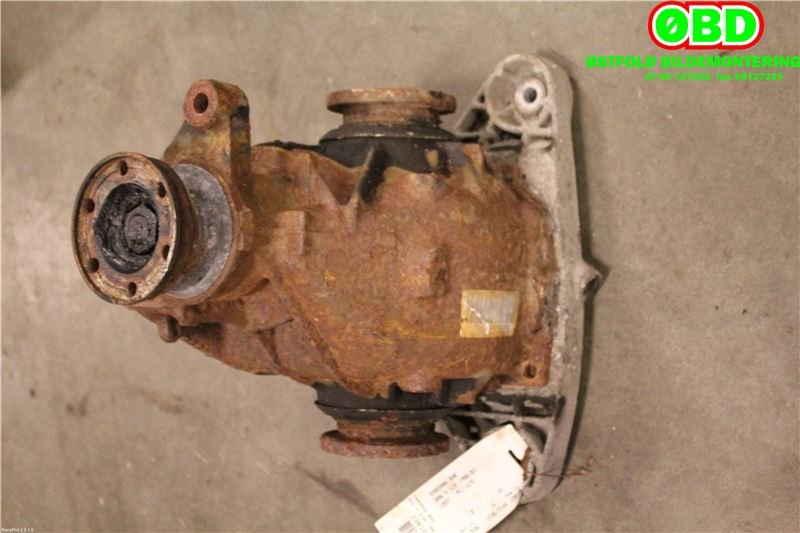 Kardang klokke bak til BMW 5-Serie 1996-2003 (E39) (E39) (BMW|33 10 1 428 499|)