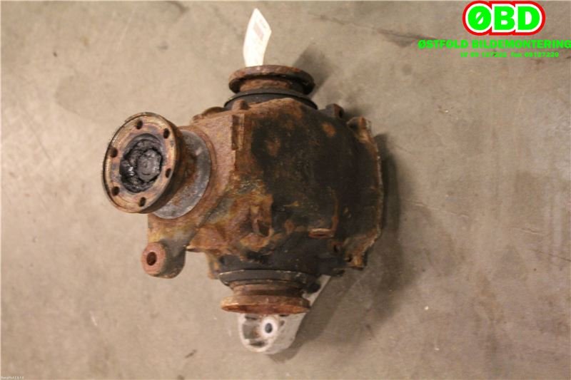 Kardang klokke bak til BMW 5-Serie 1996-2003 (E39) (E39) (BMW|33 10 1 428 499|)