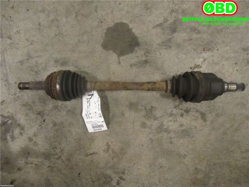 Drivaksel venstre foran til Toyota Yaris Verso 1999-2007 (TOYOTA|4342052070|)