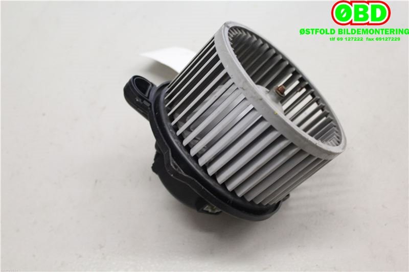 Varmeapparat motor til Mazda BT-50 2007-2013  (MAZDA|UR8361B10|)