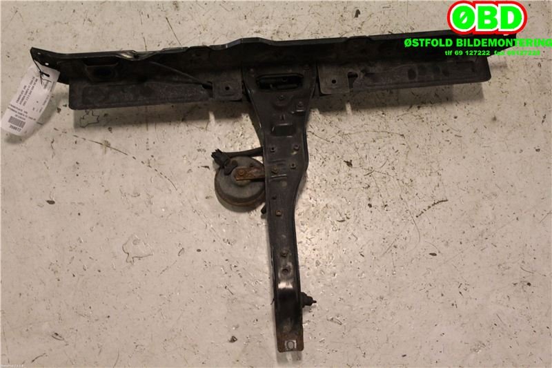 Frontplate øvre til Hyundai Santa Fe 2001-2006 (Type I) (HYUNDAI SANTA FE SM|6412026210|)