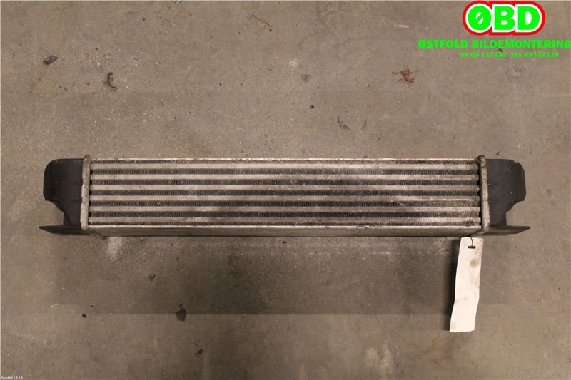 Intercooler til BMW 5-Serie 1996-2003 (E39) (E39) (BMW|17 51 2 247 359|)