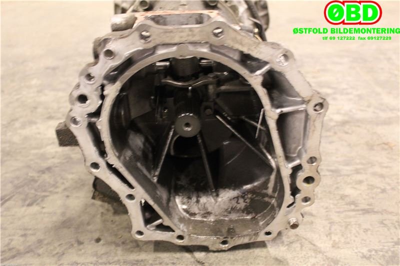 Girkasse manuell til Nissan King Cab 2002-2011 (Fase 2) (D22/NP300) (D22/NP300) (NISSAN|32010VK510|)