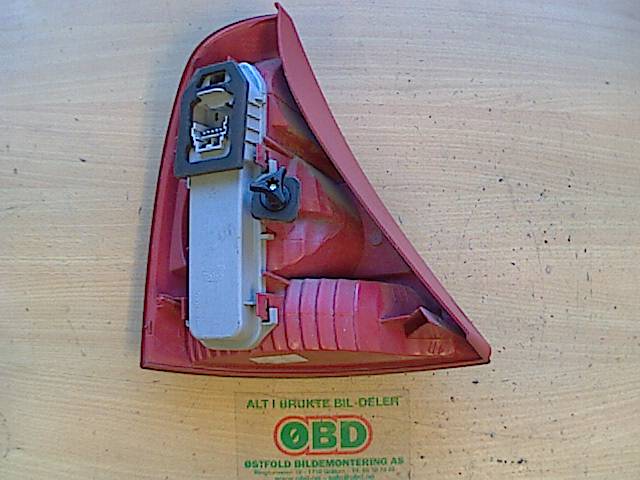 Baklykt høyre til Renault Clio 2001-2006 (Type II, Fase 2)  (RENAULT|8200917487|X65PH2REN|)
