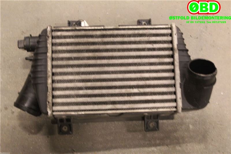 Intercooler til VW Transporter / Caravelle 1990-2003 (T4) (T4) (VOLKSWAGEN|701 145 805 A|)