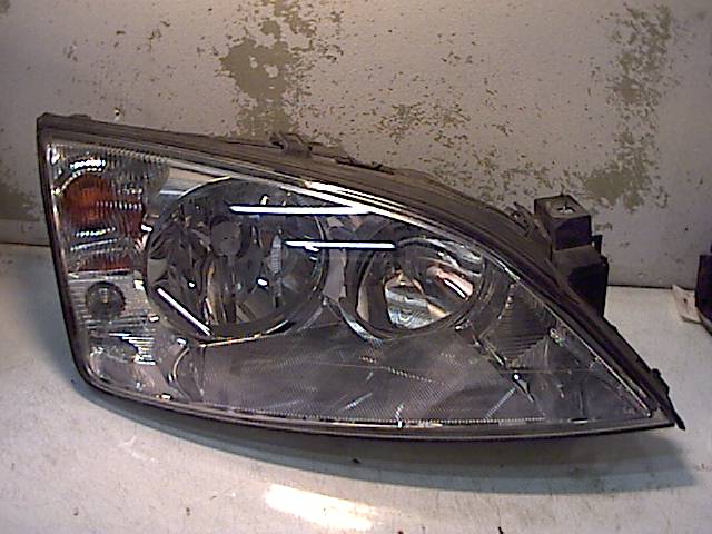 Frontlykt høyre halogen til Ford Mondeo 2001-2007 (Type III)  (FORD|1435619|)