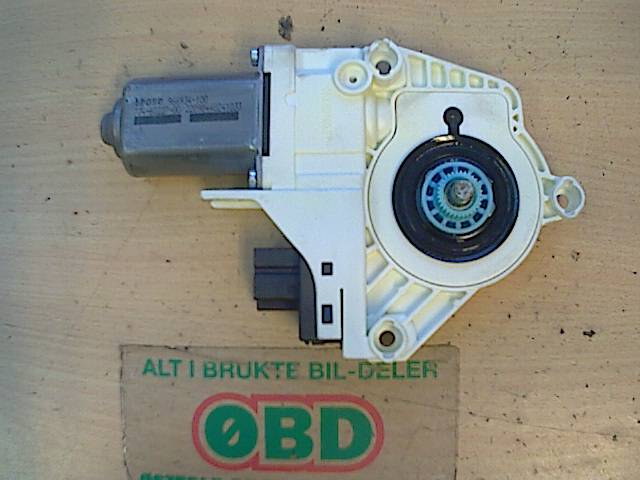 Ruteheis høyre foran til Audi A4 2007-2014 (Type IV) (B8) (B8) (AUDI|8T0 959 802 A||8K0959802)