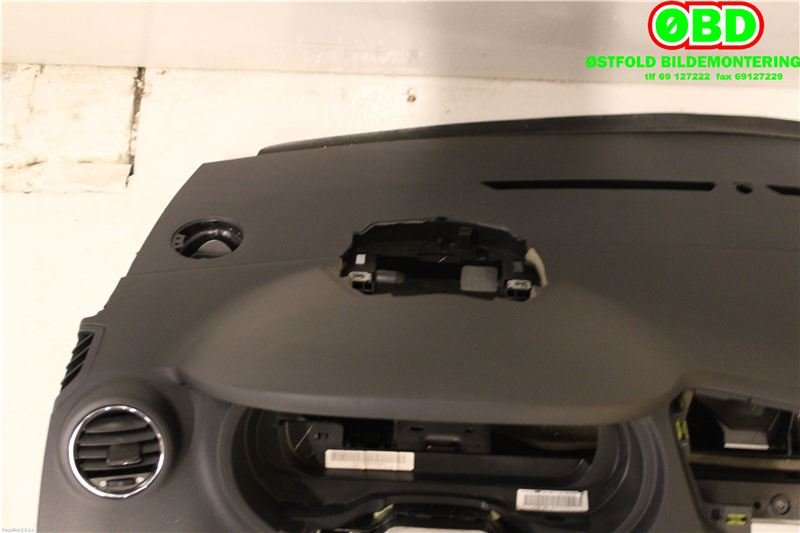 Dashbord til Peugeot 5008 2010-2017 (Type I)  (PEUGEOT|824778|)