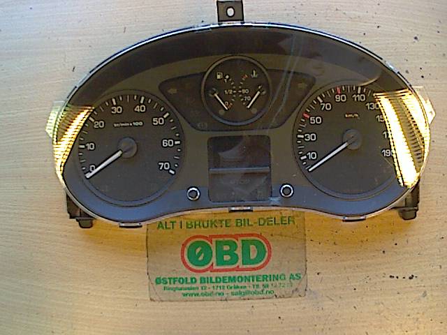Instrumentpanel til Peugeot Partner, 2008-2015 (Type II, Fase 1)  (PEUGEOT|9666904880)