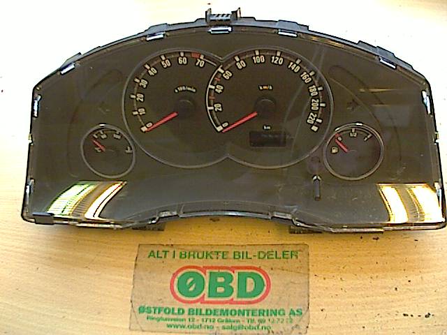 Instrumentpanel til Opel Meriva A 2003-2010 (OPEL|13201076|6260704|)