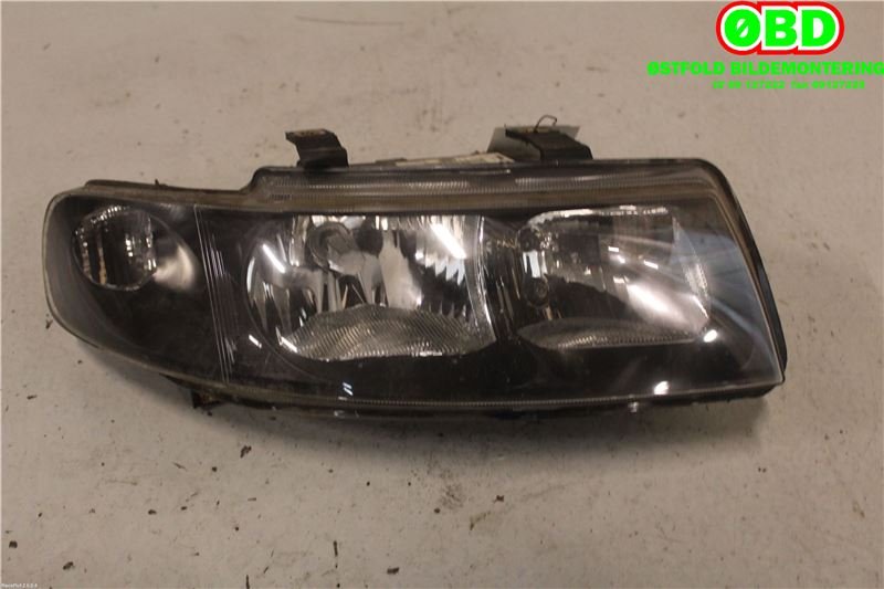 Frontlykt høyre halogen til Seat Toledo, 1999-2005 (Type II)  (SEAT|1M1 941 016)